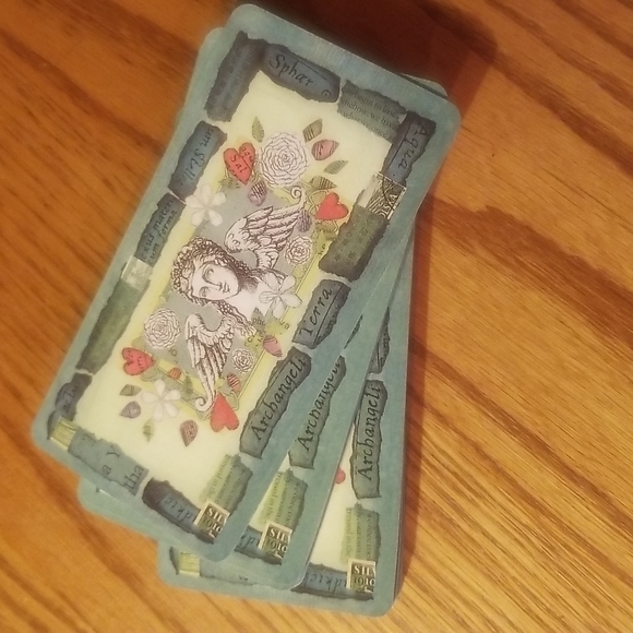 Angel Messages Book & Cards - Picture 7 of 16